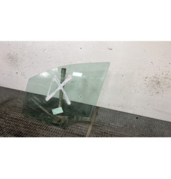 Vitre avant gauche PEUGEOT 2008 1