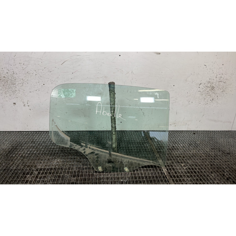 Vitre arriere droit PEUGEOT 207 Photo n°1