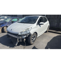 Antenne PEUGEOT 208 1