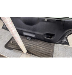 Malle/Hayon arriere PEUGEOT 208 1