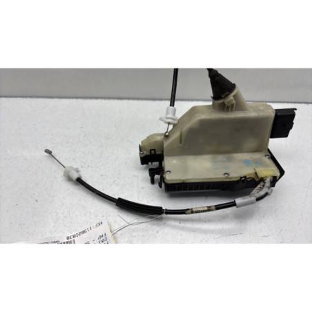 Serrure avant droit PEUGEOT 208 1