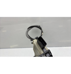 Serrure avant droit PEUGEOT 208 1