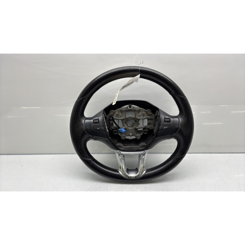 Volant PEUGEOT 208 1 Photo n°1