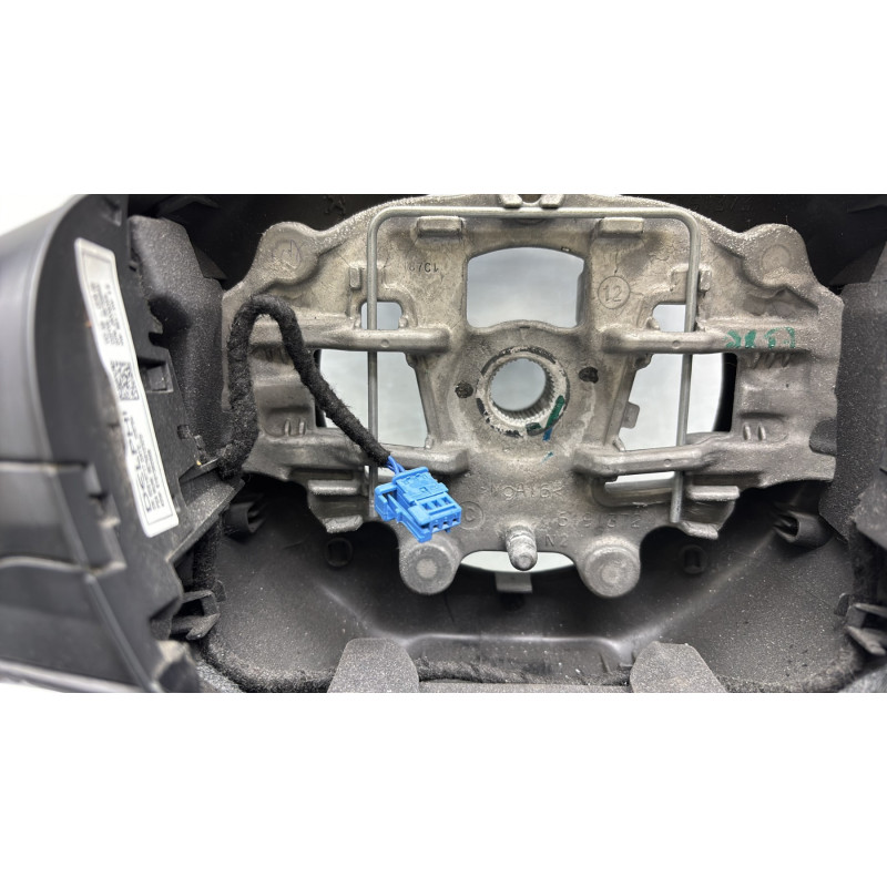 Volant PEUGEOT 208 1 Photo n°6