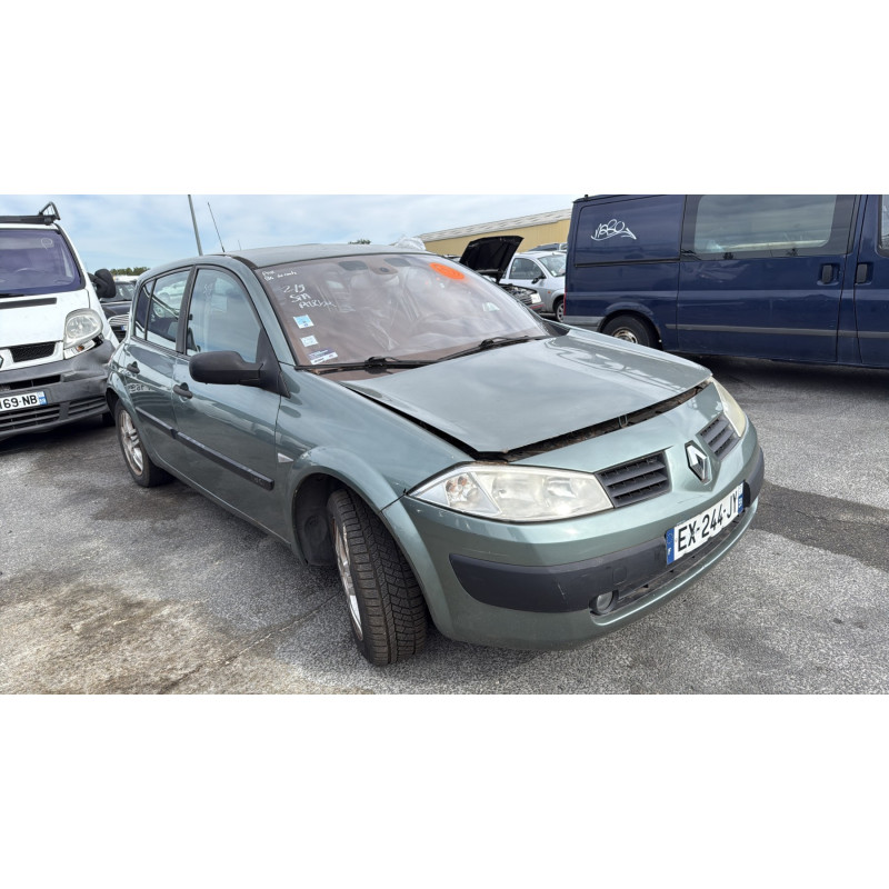 Pare choc avant RENAULT MEGANE 2 Photo n°8