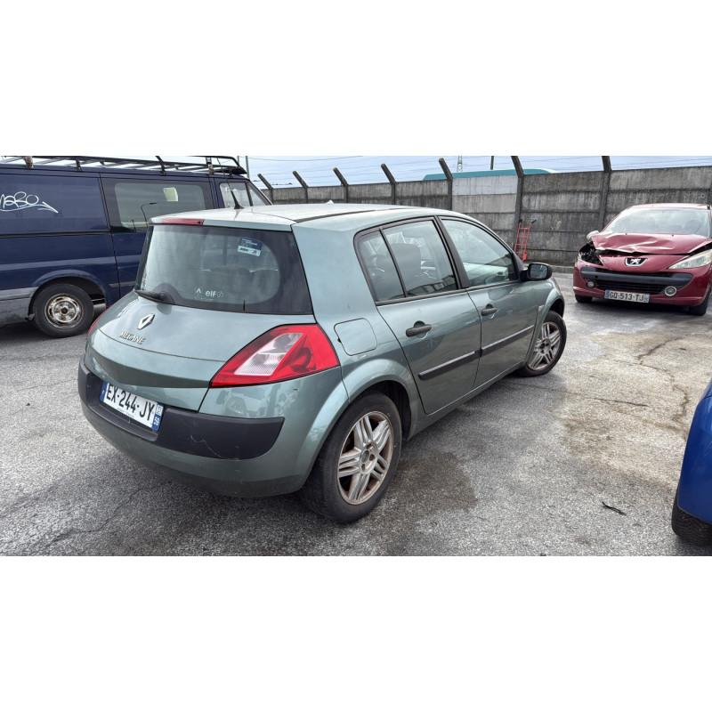 Pare choc avant RENAULT MEGANE 2 Photo n°9