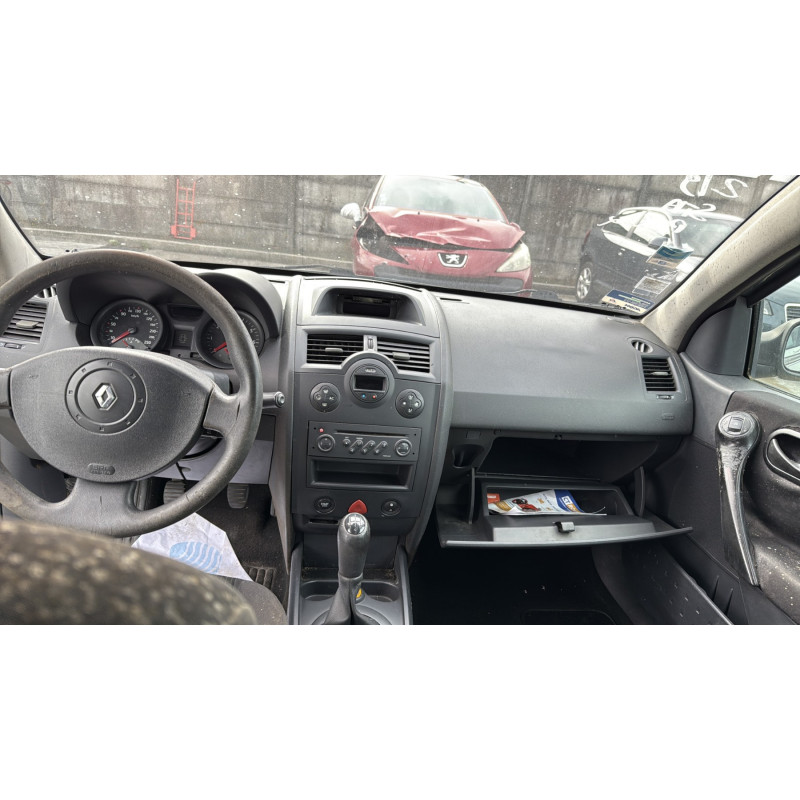 Pare choc avant RENAULT MEGANE 2 Photo n°20