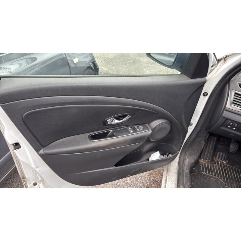 Pretensionneur de ceinture avant droit RENAULT MEGANE 3 Photo n°14