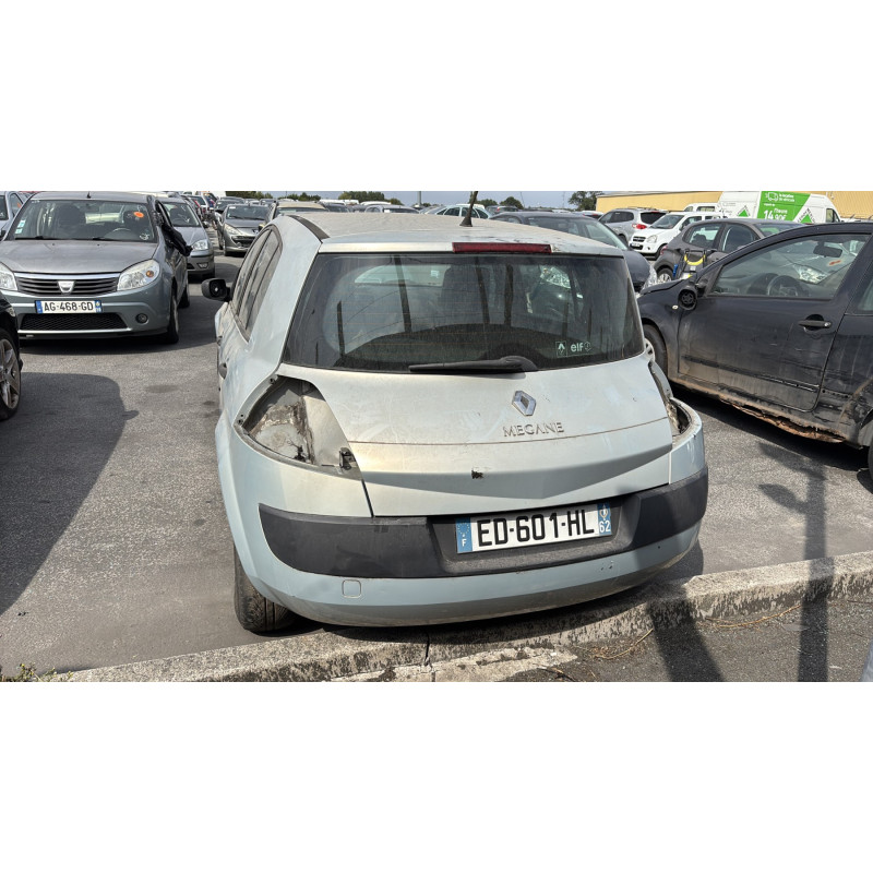 Vitre avant gauche RENAULT MEGANE 2 Photo n°9