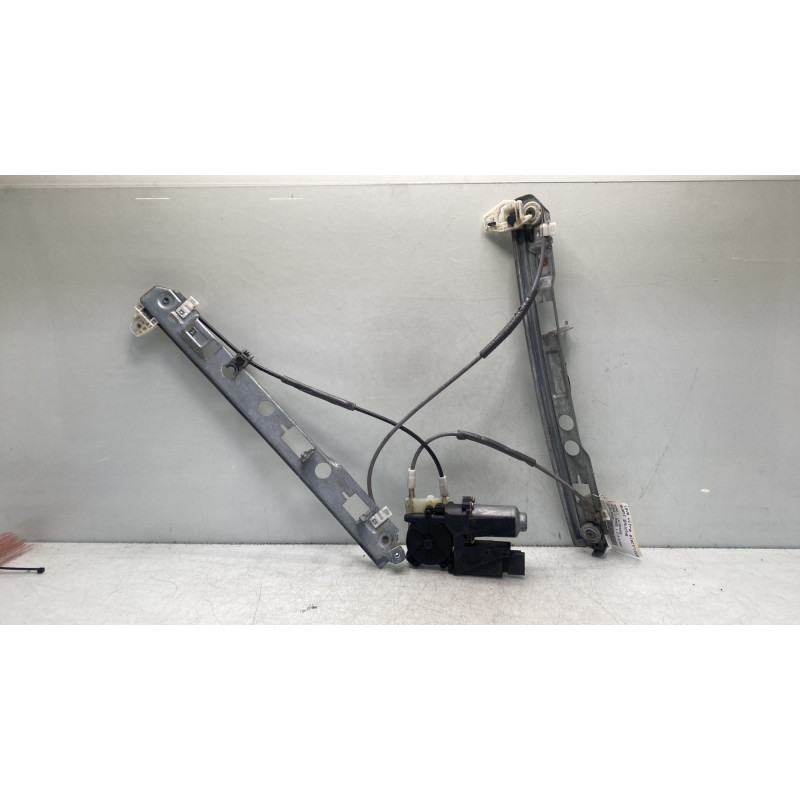 Leve vitre electrique avant gauche RENAULT MEGANE 2 Photo n°8