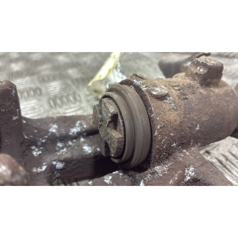 Etrier arriere droit (freinage) RENAULT MEGANE 2 Photo n°4