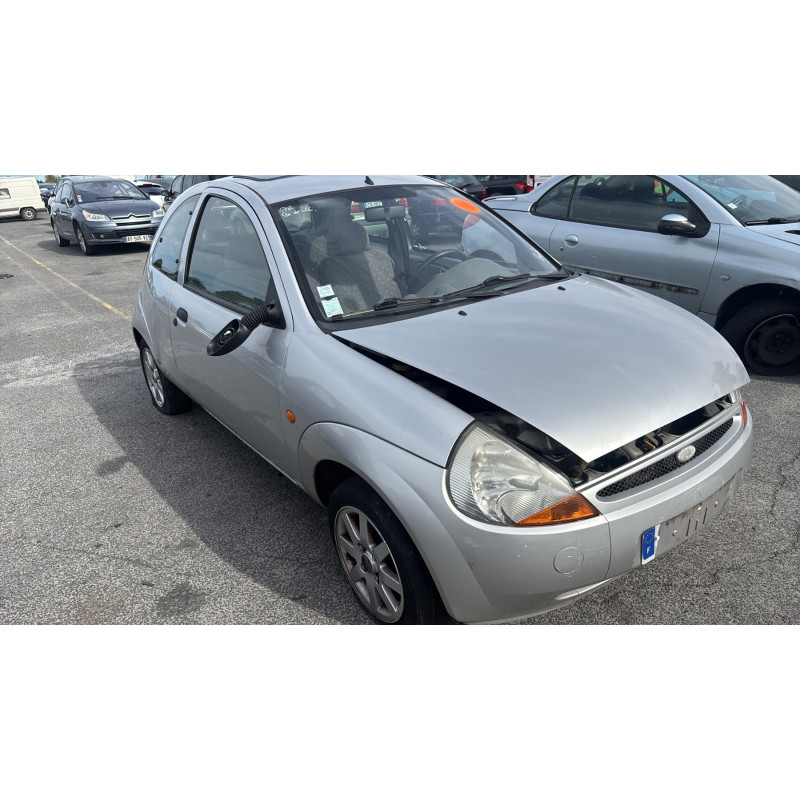 Feu arriere stop central FORD KA 1 Photo n°7