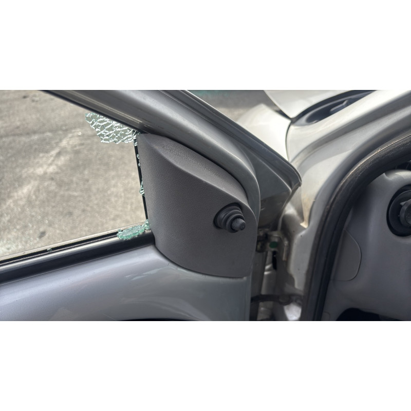 Feu arriere stop central FORD KA 1 Photo n°16