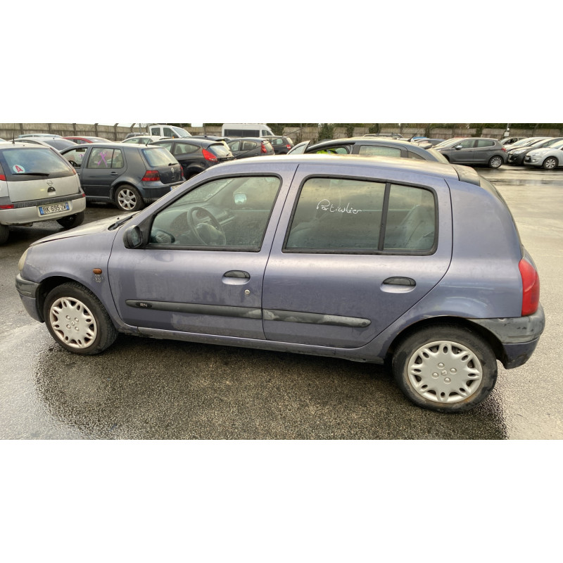 Pompe de direction RENAULT CLIO 2 Photo n°8