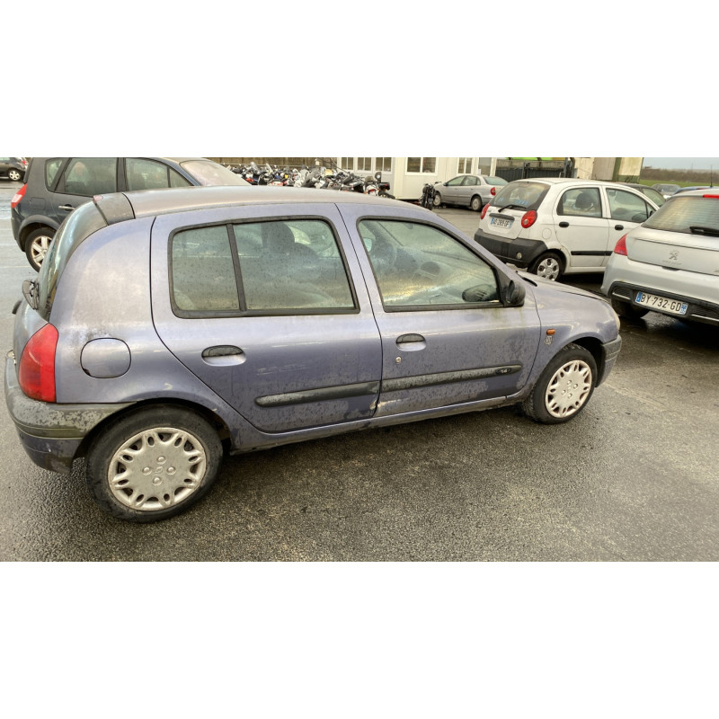 Pompe de direction RENAULT CLIO 2 Photo n°9