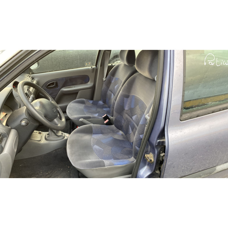 Pompe de direction RENAULT CLIO 2 Photo n°12