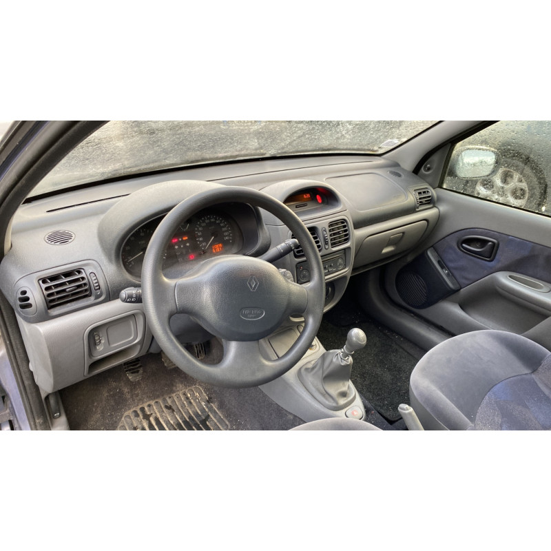 Pompe de direction RENAULT CLIO 2 Photo n°14