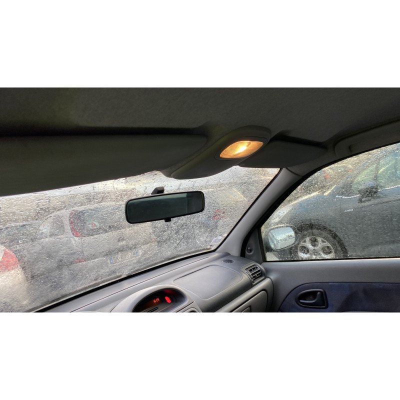 Pompe de direction RENAULT CLIO 2 Photo n°15