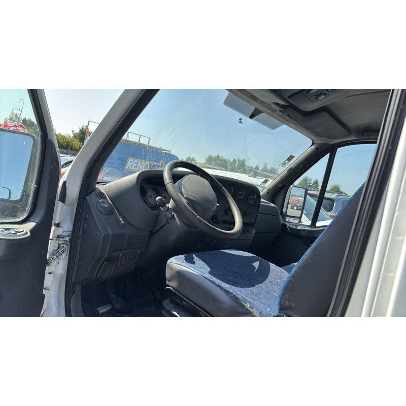 Custode avant gauche (porte) IVECO DAILY 3 Photo n°15
