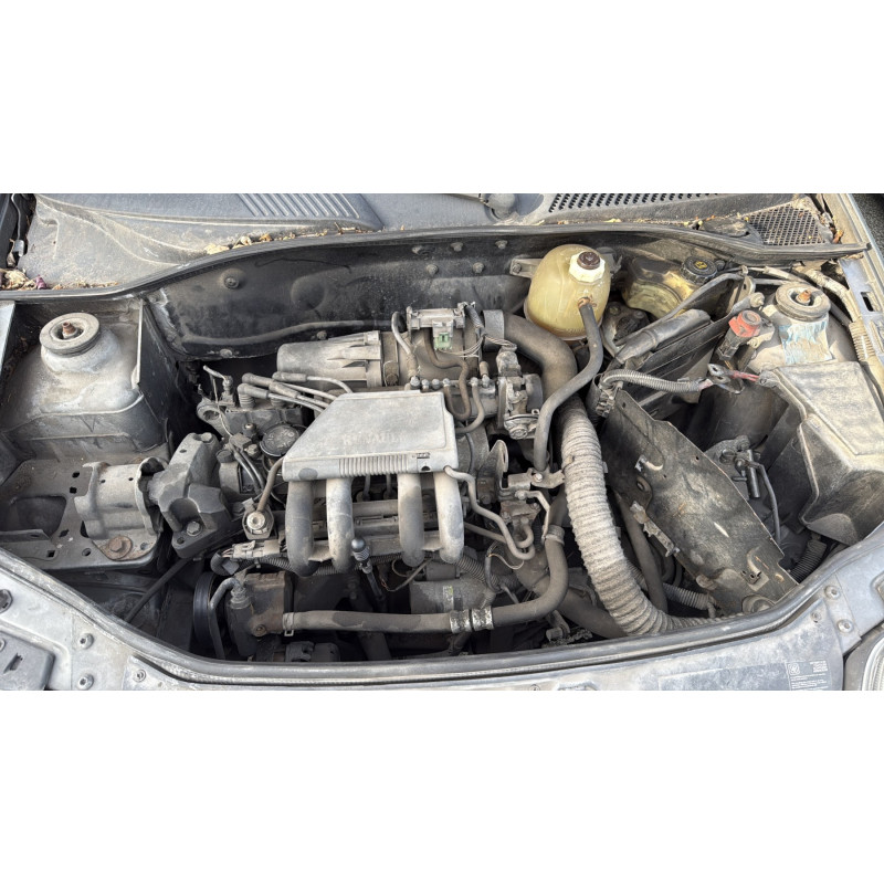 Porte avant gauche RENAULT CLIO 2 Photo n°16
