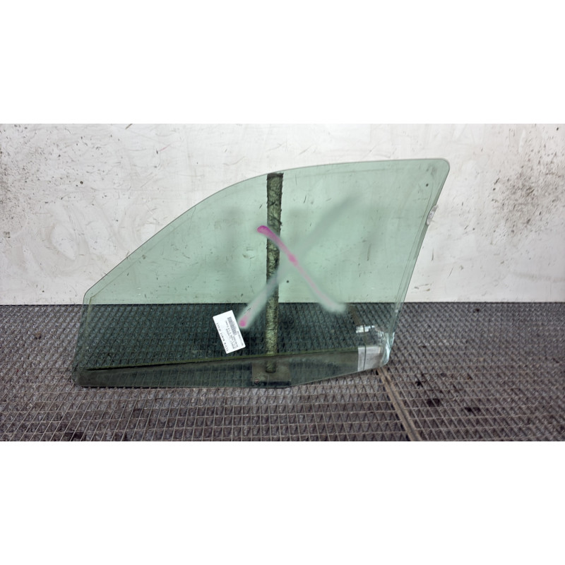 Vitre avant droit RENAULT CLIO 2 Photo n°4