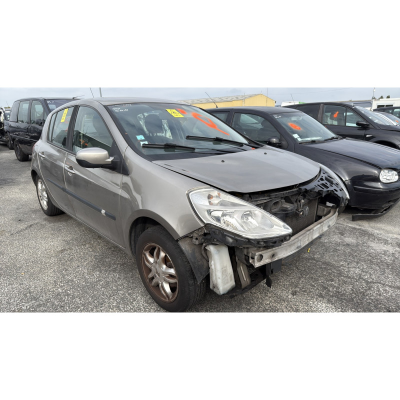 Moteur essuie glace avant RENAULT CLIO 3 Photo n°9