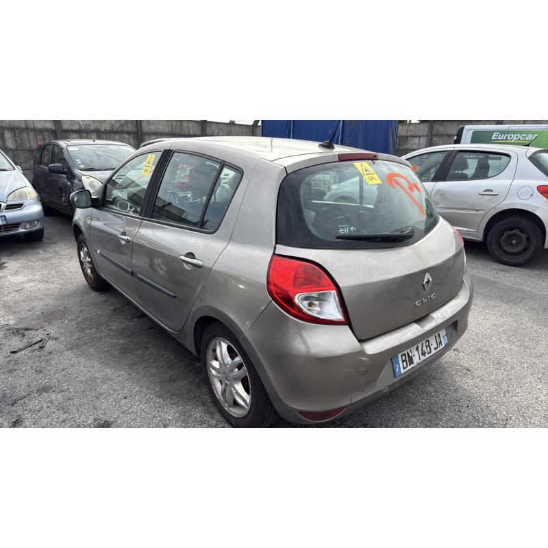 Moteur essuie glace avant RENAULT CLIO 3 Photo n°11