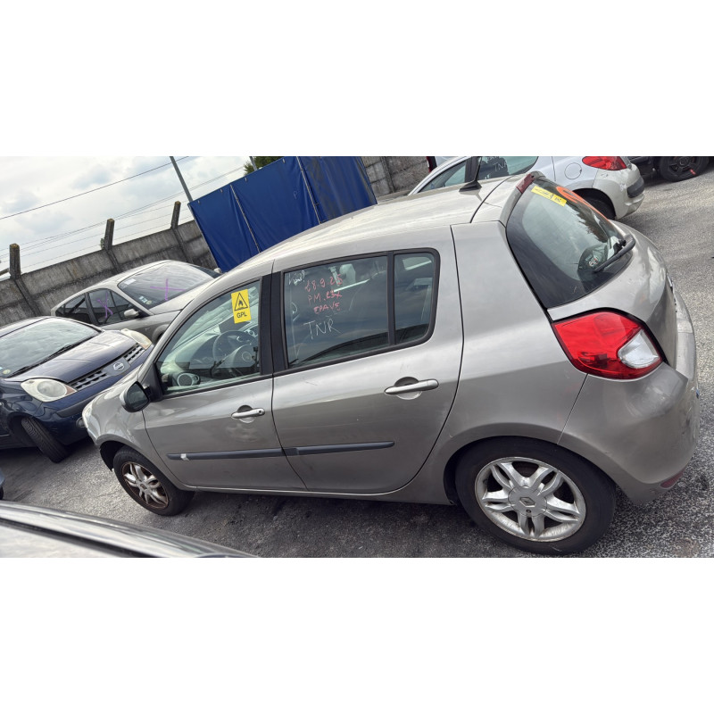 Moteur essuie glace avant RENAULT CLIO 3 Photo n°14