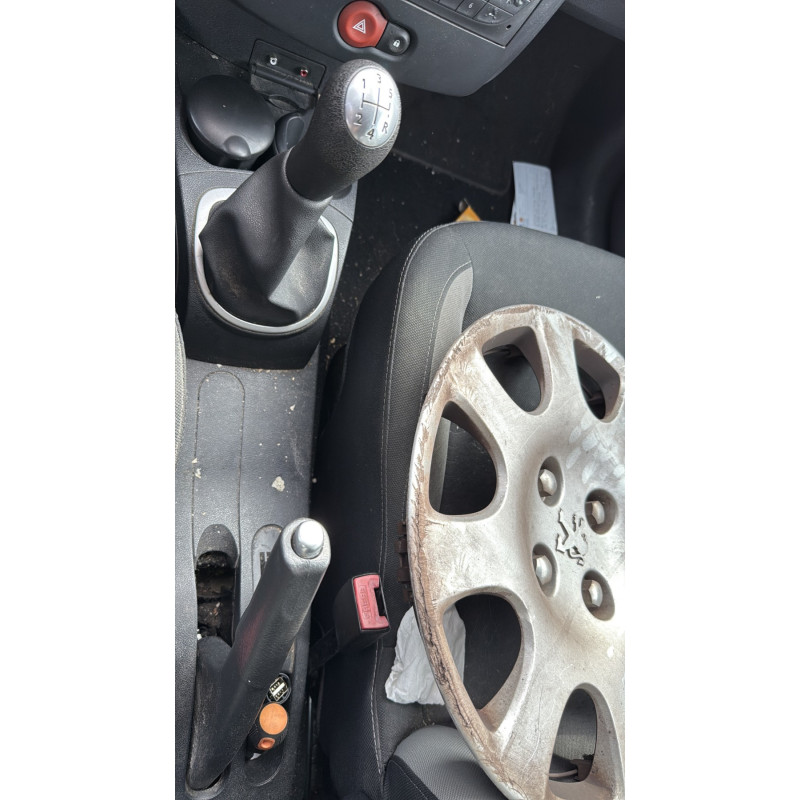 Moteur essuie glace avant RENAULT CLIO 3 Photo n°19