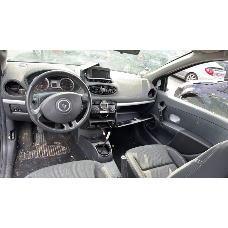 Aile avant droit RENAULT CLIO 3 Photo n°17
