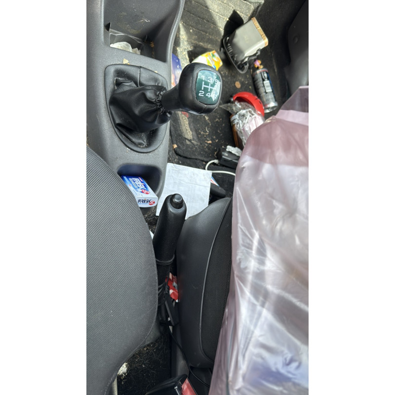 Vitre arriere droit FORD FIESTA 4 Photo n°18