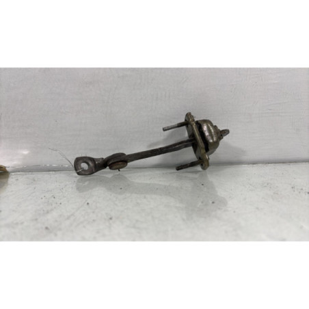 Arret de porte avant droit FORD FIESTA 4