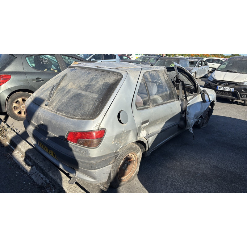Custode arriere droit (porte) PEUGEOT 306 Photo n°7