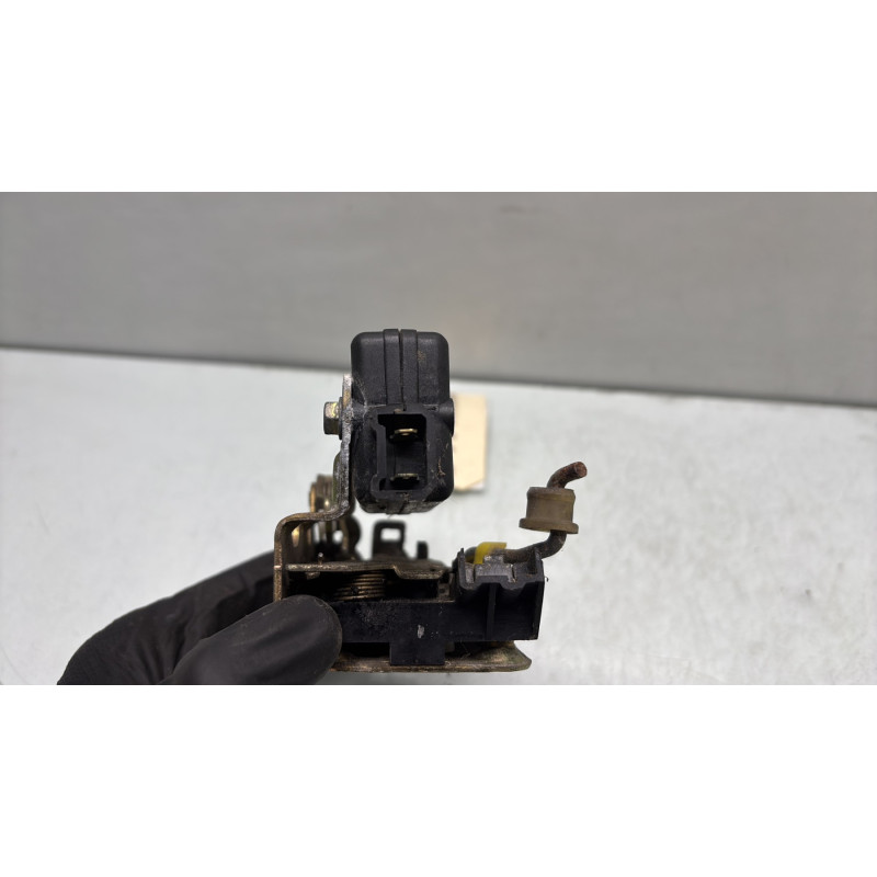 Serrure arriere gauche RENAULT R19 Photo n°4