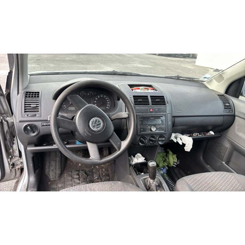 Bouton de coffre VOLKSWAGEN POLO 4 Photo n°19