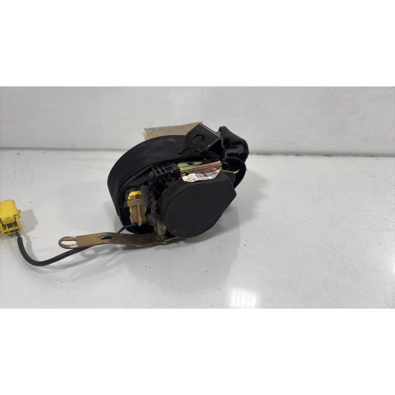 Pretensionneur de ceinture avant gauche VOLKSWAGEN POLO 4 Photo n°4