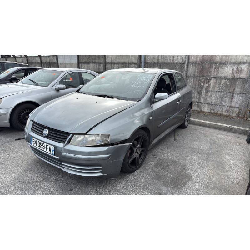 Serrure avant gauche FIAT STILO Photo n°5