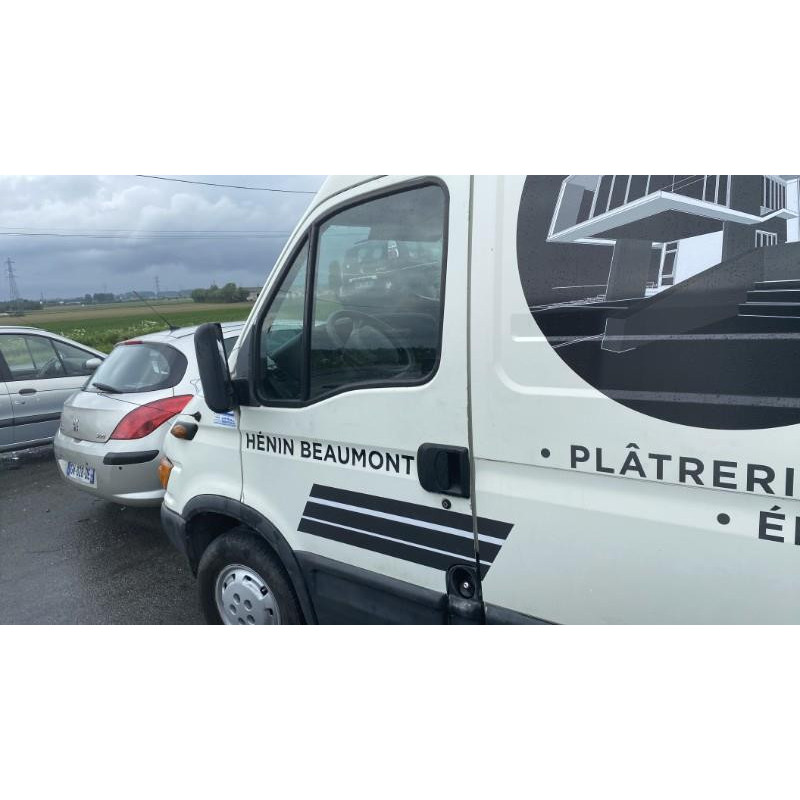 Serrure de porte de coffre droite IVECO DAILY 3 Photo n°19