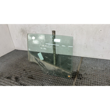 Vitre arriere droit RENAULT CLIO 4