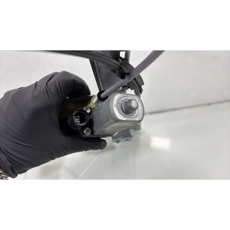 Leve vitre electrique avant droit RENAULT KANGOO 2 Photo n°8