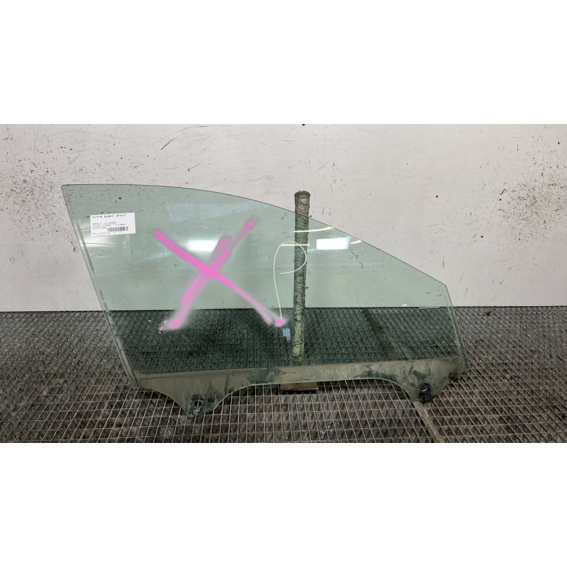 Vitre avant droit RENAULT LAGUNA 3 Photo n°1