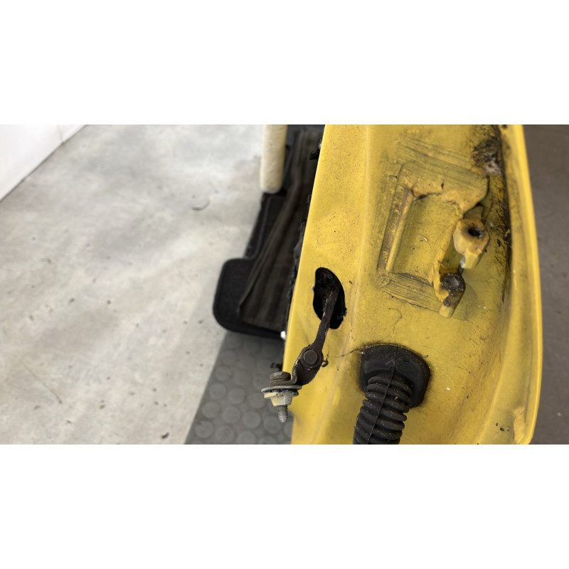 Porte avant gauche RENAULT MEGANE 1 Photo n°4