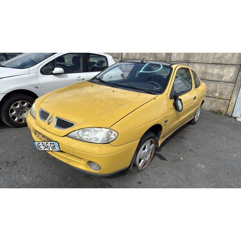 Retroviseur droit RENAULT MEGANE 1 Photo n°7