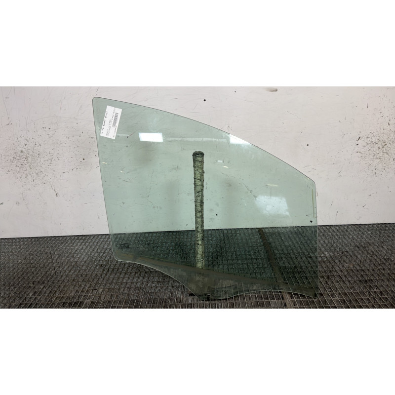 Vitre avant droit RENAULT MODUS Photo n°1