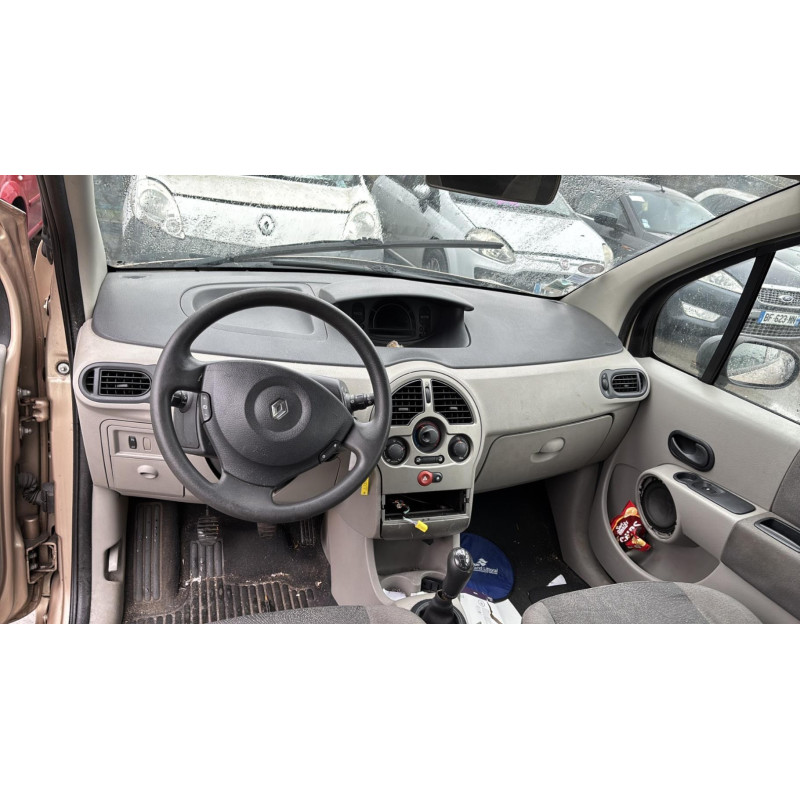 Attache ceinture avant droit RENAULT MODUS Photo n°5