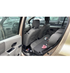 Attache ceinture avant droit RENAULT MODUS