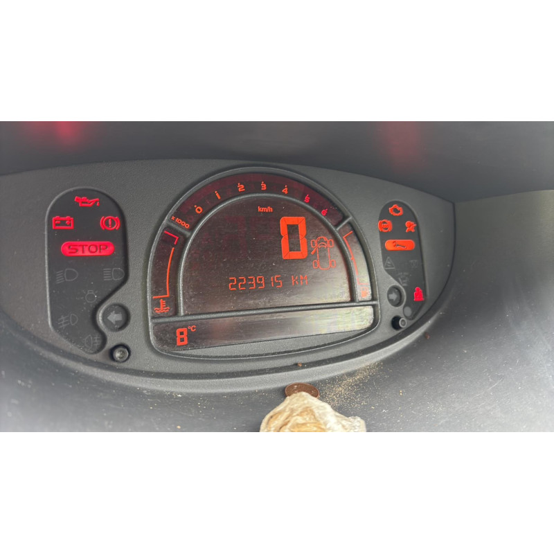 Attache ceinture avant droit RENAULT MODUS Photo n°11