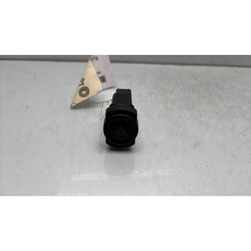 Bouton de warning DACIA LOGAN MCV 1 Photo n°1