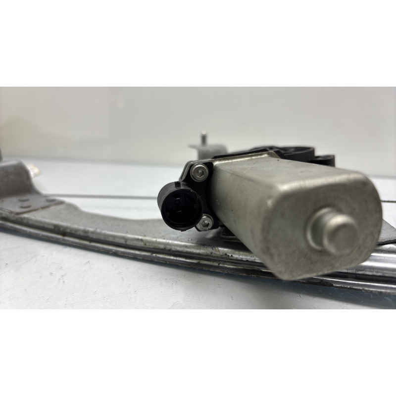 Leve vitre electrique avant droit DACIA SANDERO 1 Photo n°4