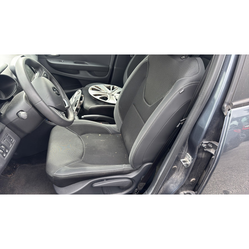 Trappe d'essence RENAULT CLIO 4 Photo n°15